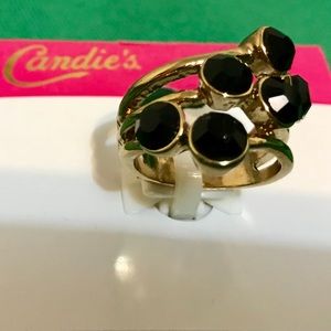 Black Rhinestones in Gold Setting (Size 7)